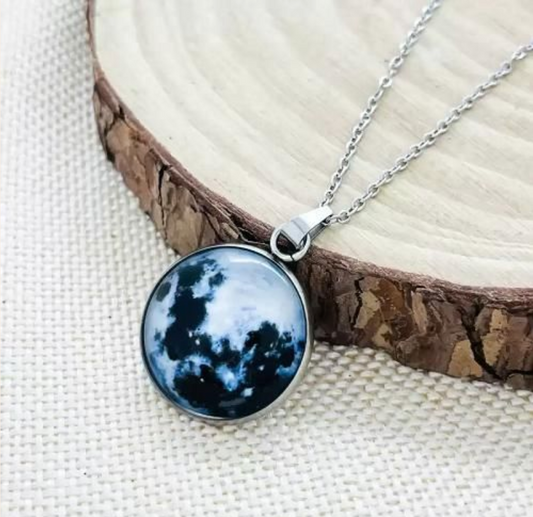 Glowing Dark Necklace