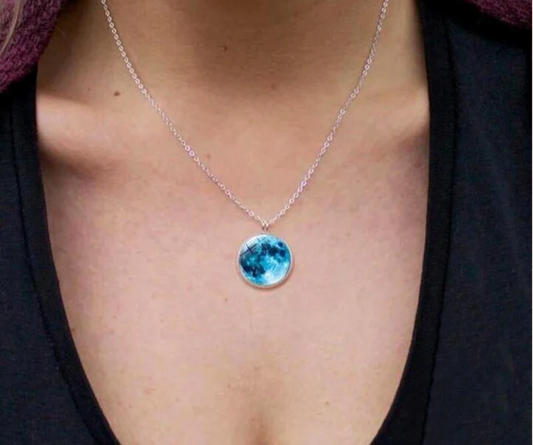 Glowing Dark Necklace